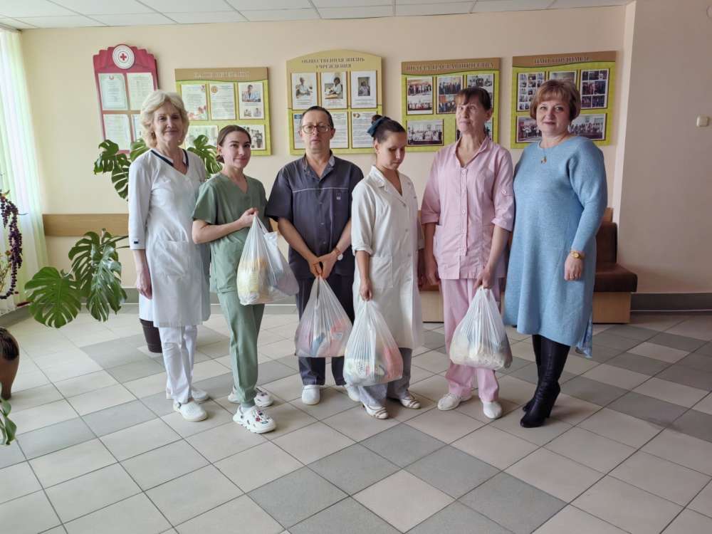 Сегодня в нашем учреждении вручили подарки массажистам с ограниченными возможностями от Гродненской областной организации Белорусского Красного Креста. 